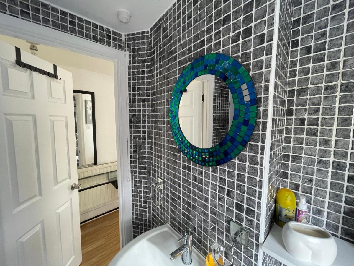 Large, Bright And Spacious 3 Bed Flat In Londra Dış mekan fotoğraf