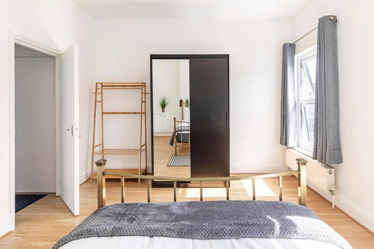 Large, Bright And Spacious 3 Bed Flat In Londra Dış mekan fotoğraf