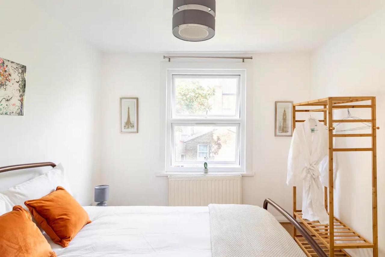 Large, Bright And Spacious 3 Bed Flat In Londra Dış mekan fotoğraf